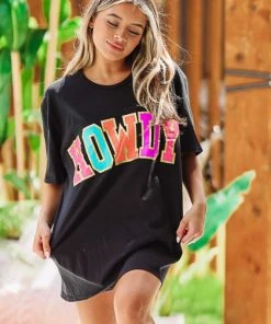 Hazel & Olive Shiny Howdy Tee - Black